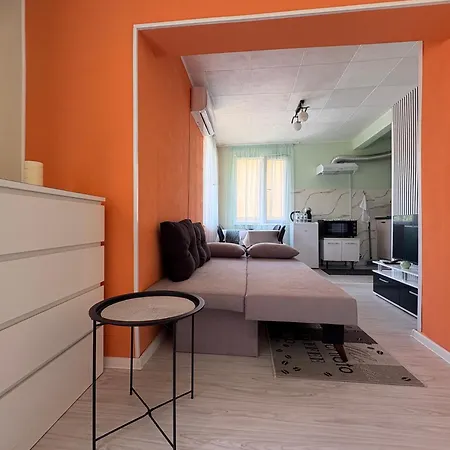 Velonia Guest house 4*